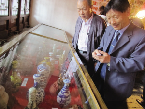 栩栩如生的藏品，令参观者大开眼界。