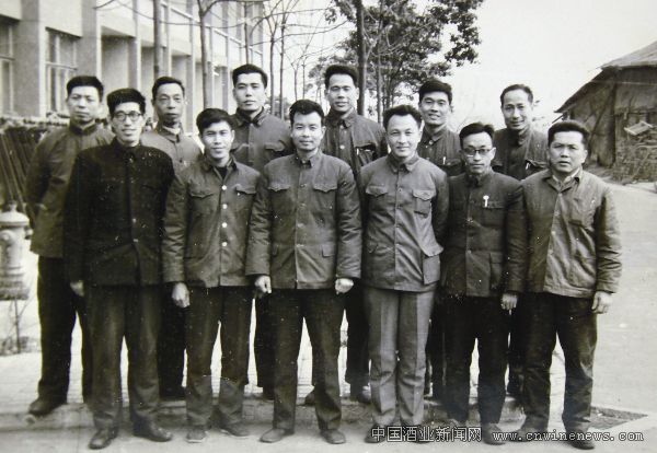 点击放大