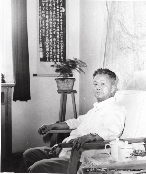 点击放大