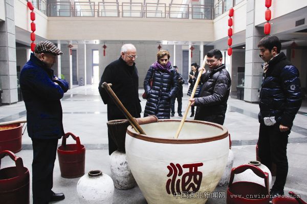 点击放大