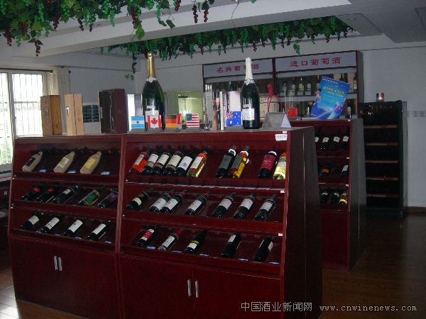 点击放大