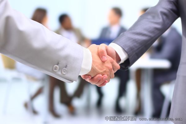 点击放大