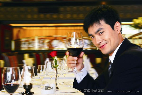 点击放大